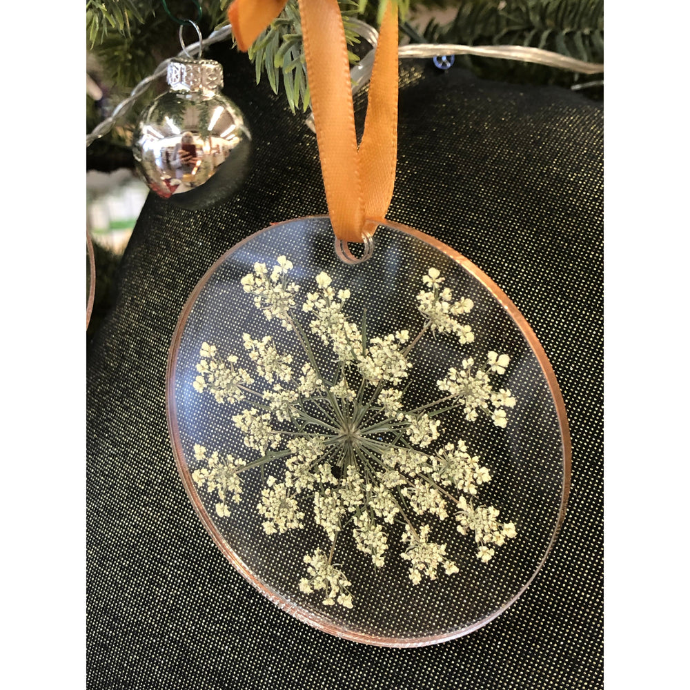 Queen Anne's Lace Ornament